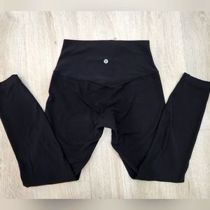 Lululemon size 6 align 25' length